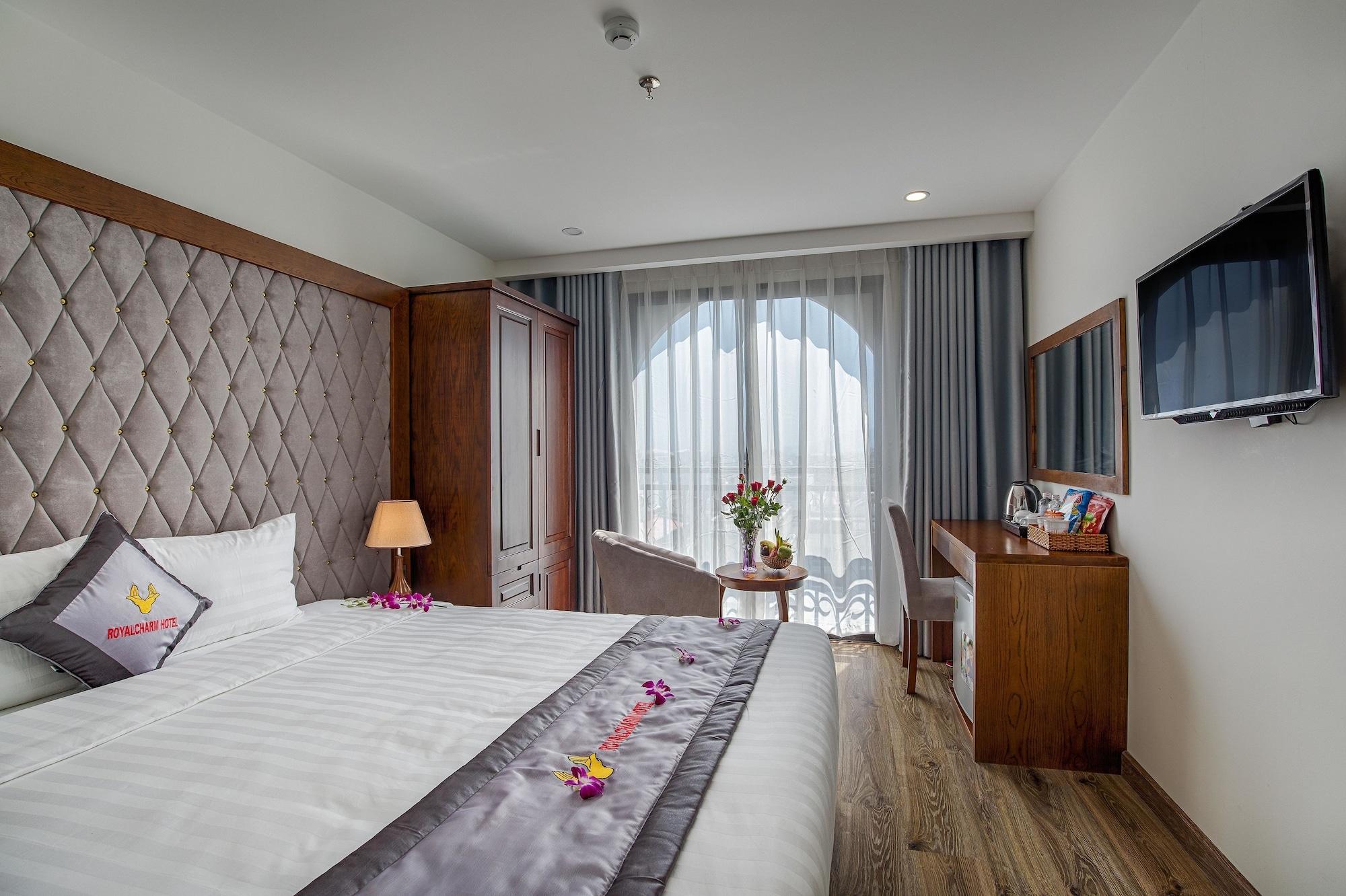 Royal Charm Hotel Danang Exterior photo